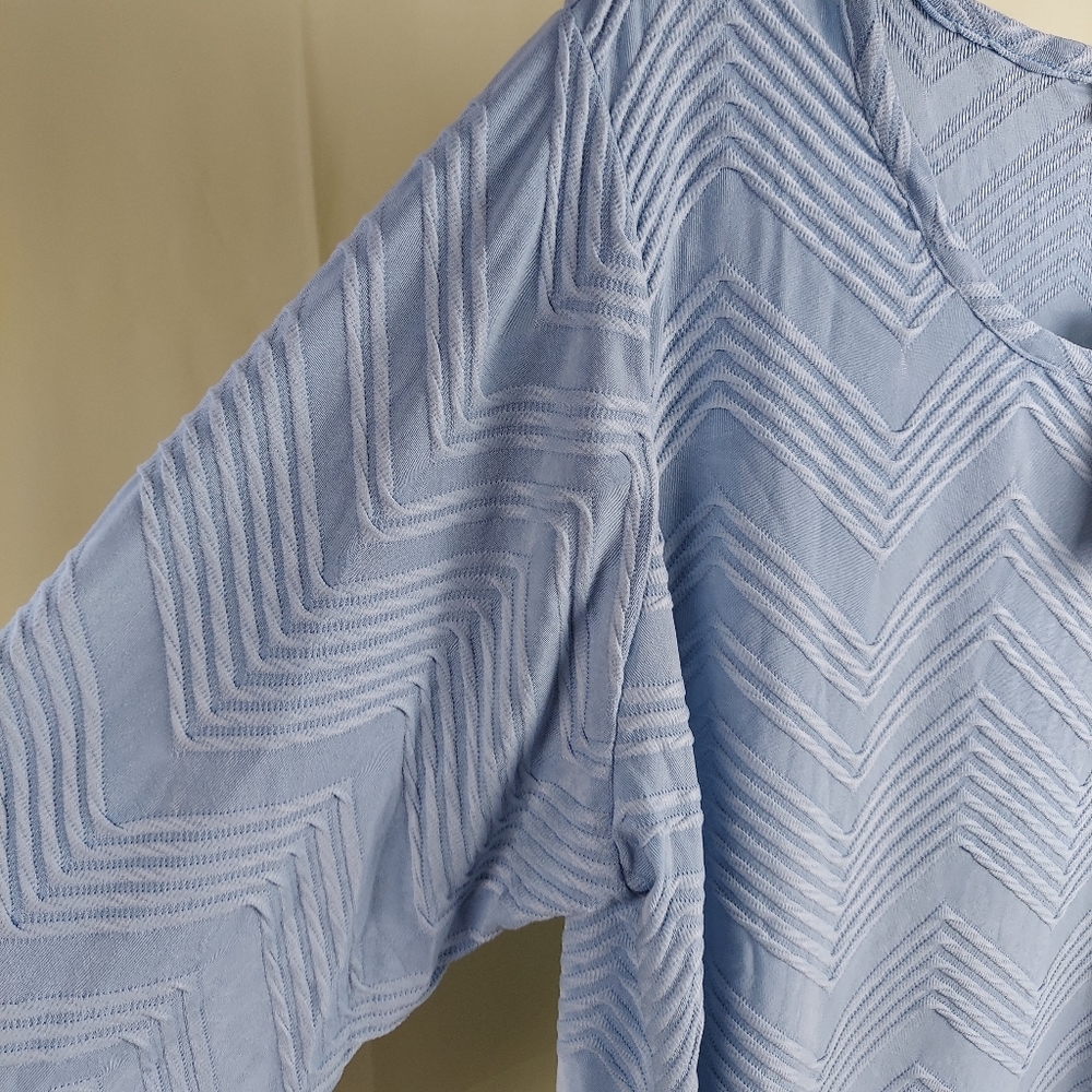 New 2X Hi-Lo Womens Top by Philosophy Dusty Blue - Picture 4 of 13